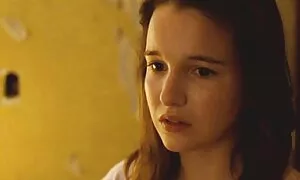 Blonde Beatrix dans film x gratuit entier bluebox