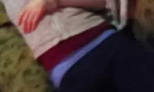 Poussin sexy avec des gros seins naturels film sex complet gratuit sur son dos