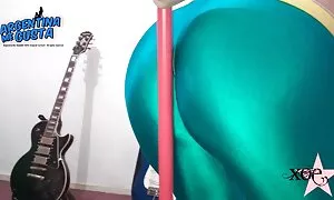Belle porno complet gratuit chatte rasée et pénétré